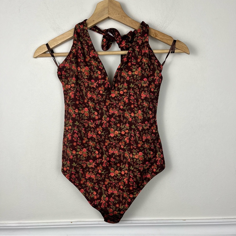 New Free People Lola floral Plunge Neck Halter Bodysuit Size Small - Picture 3 of 9